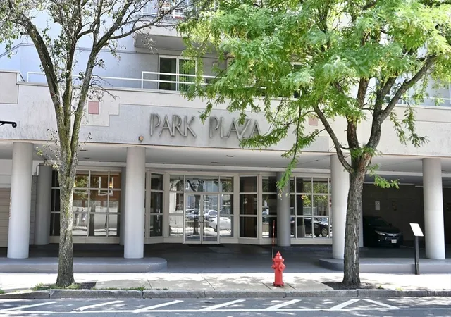 3rd image of 30 Chelsea St #804, Everett, MA 02149 | MLS# 73554353