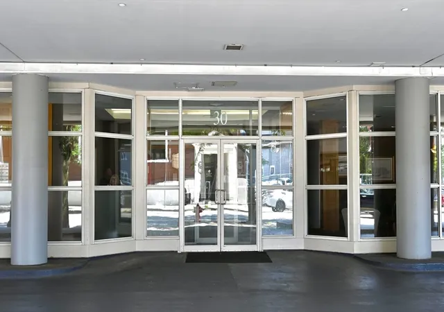 4th image of 30 Chelsea St #804, Everett, MA 02149 | MLS# 73554353