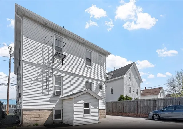 26th image of 391 Waterman Ave, East Providence, RI 02914 | MLS# 73509413