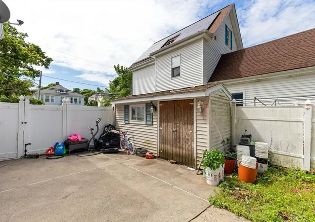 Homes for sale in Saugus, MA | 11 Jackson St, Saugus, MA 01906 | MLS# 73547497