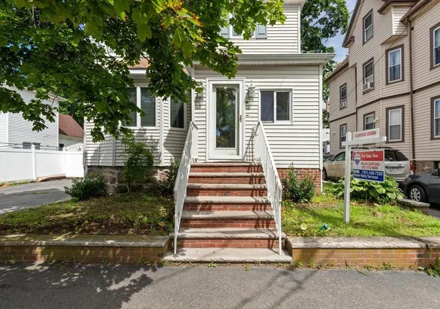 Homes for sale in Saugus, MA | 11 Jackson St, Saugus, MA 01906 | MLS# 73547497