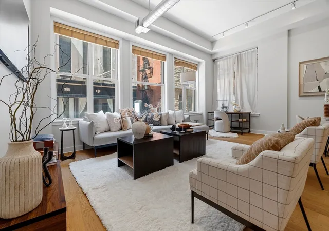 3rd image of 43 Winter St #2, Boston, MA 02108 | MLS# 73558256