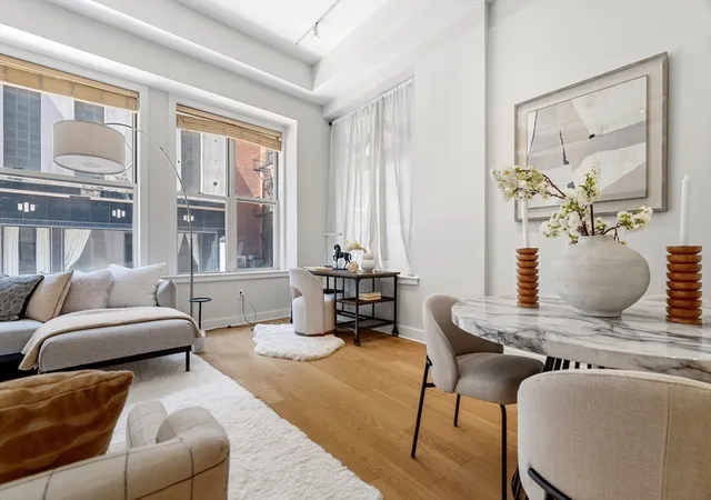 5th image of 43 Winter St #2, Boston, MA 02108 | MLS# 73558256