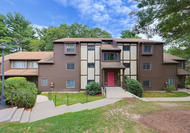Photo 1 of Sale Pending at 74 Highwood Dr #74, Franklin, MA 02038 | MLS# 73568859 | Listing updated on 2026-09-29
