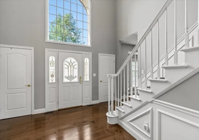 Photo 3 of Single family home for sale at 256 Hillcrest Rd, Marshfield, MA 02050 | MLS# 73553933 | Listing updated on 2026-07-27