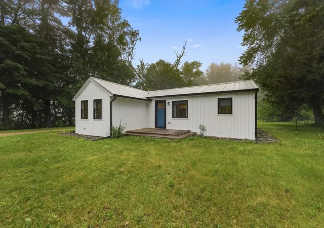 Homes for sale in Worthington, MA | 383 Huntington Rd, Worthington, MA 01098 | MLS# 73539664