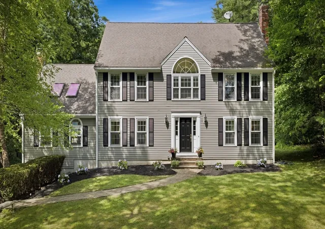 1st image of 4 Juniper Ln, Topsfield, MA 01983 | MLS# 73542349