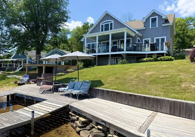 Homes for sale in East Brookfield, MA | 121 Maple St, East Brookfield, MA 01515 | MLS# 73536401