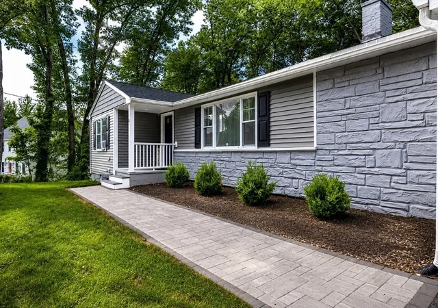 Photo 4 of Single family home for sale at 30 Sawyer Ln, Holden, MA 01520 | MLS# 73566487 | Listing updated on 2026-10-09
