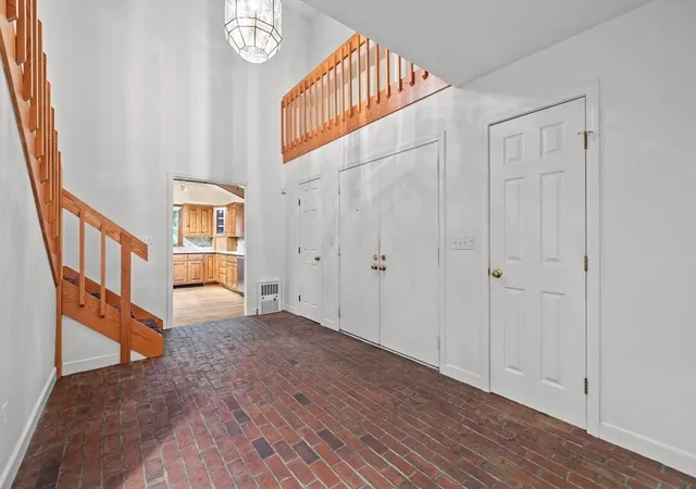 5th image of 45 Gentlemans Way, Waltham, MA 02452 | MLS# 73553812