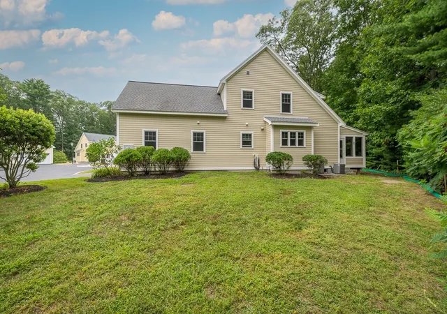 2nd image of 18 Heritage Wy, Rowley, MA 01969