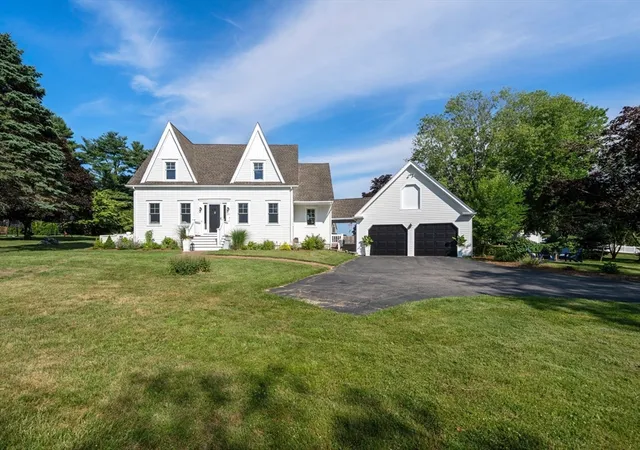 Photo 2 of Single family home for sale at 21 Hicks Point Rd, Duxbury, MA 02332 | MLS# 73548156 | Listing updated on 2026-08-12