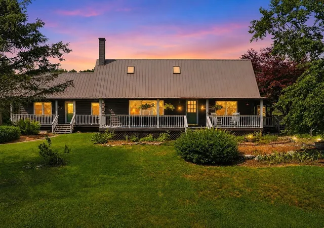 1st image of 15 Thompson Rd, Hubbardston, MA 01452 | MLS# 73562250