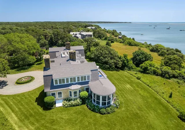 5th image of 25 Lelands Path, Edgartown, MA 02539 | MLS# 73379544