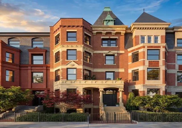 Photo 7 of Sale Pending at 323 Commonwealth Ave #2, Boston, MA 02115 | MLS# 73491114 | Listing updated on 2026-10-05
