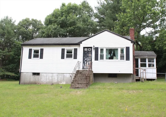 Homes for sale in Bellingham, MA | 46 Phillip Dr, Bellingham, MA 02019 | MLS# 73540391
