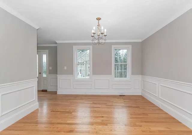 Photo 3 of Sale Pending at 19 4th Avenue, Billerica, MA 01821 | MLS# 73547390 | Listing updated on 2026-08-30