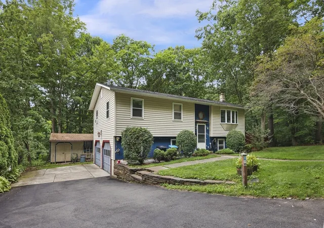 Photo 3 of Single family home for sale at 225 Brown St, Pittsfield, MA 01201 | MLS# 73566643 | Listing updated on 2026-08-31