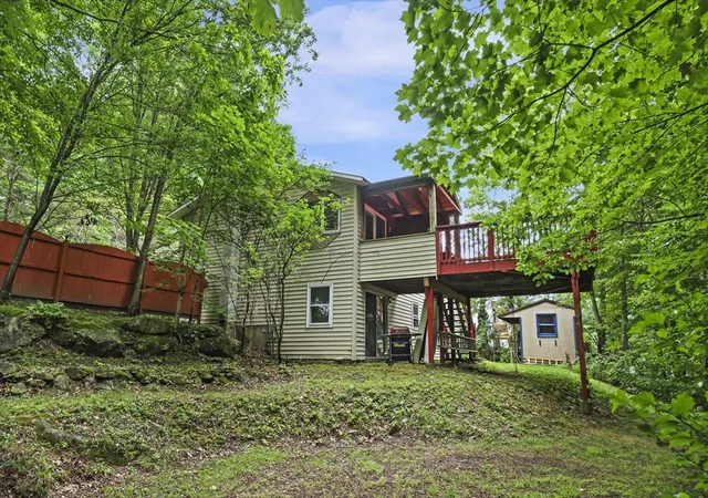 Photo 4 of Single family home for sale at 225 Brown St, Pittsfield, MA 01201 | MLS# 73566643 | Listing updated on 2026-08-31