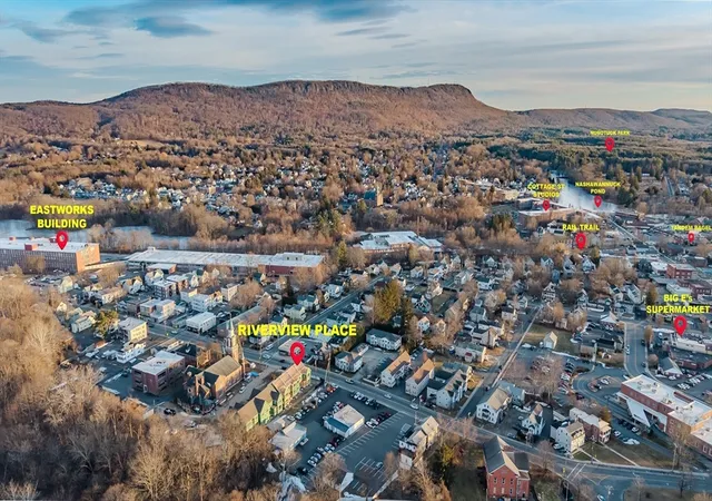 Homes for sale in Easthampton, MA | 7 Elizabeth Ln, Easthampton, MA 01027