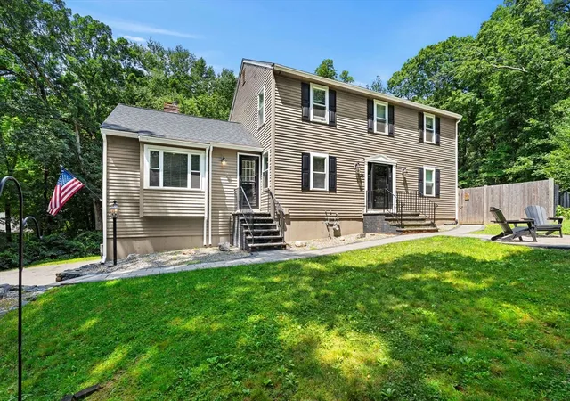 Homes for sale in Haverhill, MA | 26 Parsonage Hill Rd, Haverhill, MA 01832 | MLS# 73543919