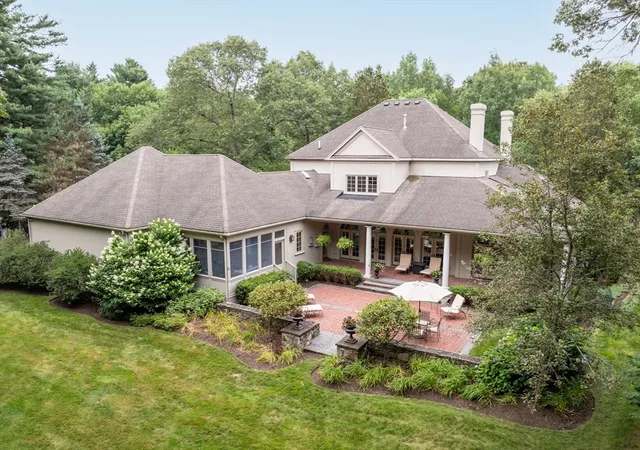 Photo 4 of Single family home for sale at 6 Witherbee Ln, Southborough, MA 01772 | MLS# 73503996 | Listing updated on 2026-09-14