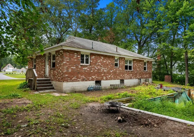 Photo 3 of Sale Pending at 42 Felker St, Tewksbury, MA 01876 | MLS# 73569581 | Listing updated on 2026-09-23