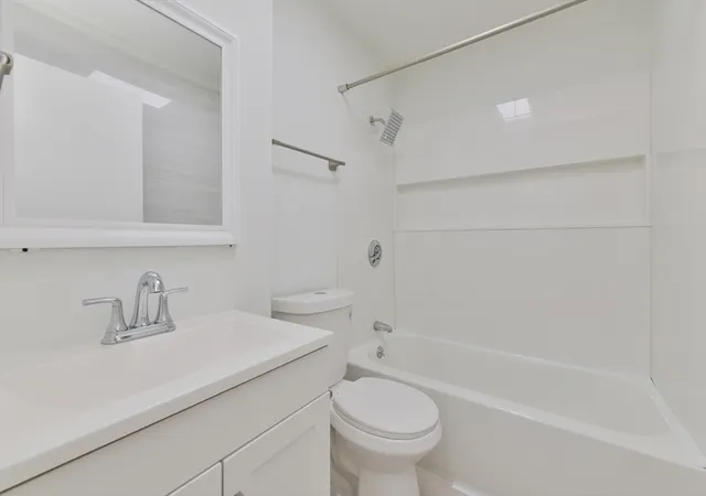 2nd image of 144 Salem St, Boston, MA 02113 | MLS# 73544551
