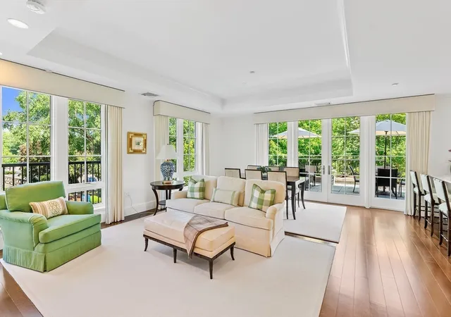 5th image of 580 Washington Street #104, Wellesley, MA 02482 | MLS# 73541073