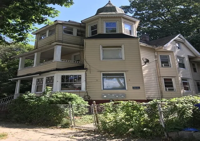 Photo 1 of Sale Pending at 29 Warriner Ave, Springfield, MA 01108 | MLS# 72961789 | Listing updated on 2025-09-02