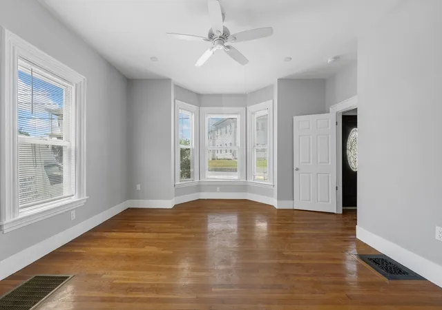 5th image of 513-515 Cross St, Malden, MA 02148 | MLS# 73546471