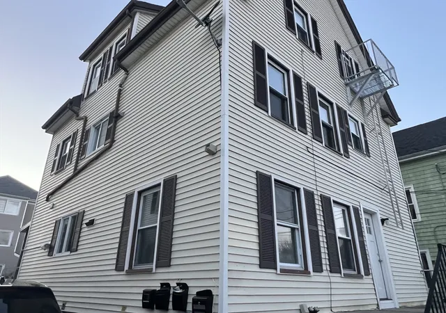 2nd image of 9 Cleveland St, New Bedford, MA 02744 | MLS# 73337430