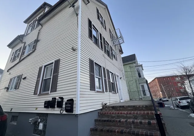 4th image of 9 Cleveland St, New Bedford, MA 02744 | MLS# 73337430