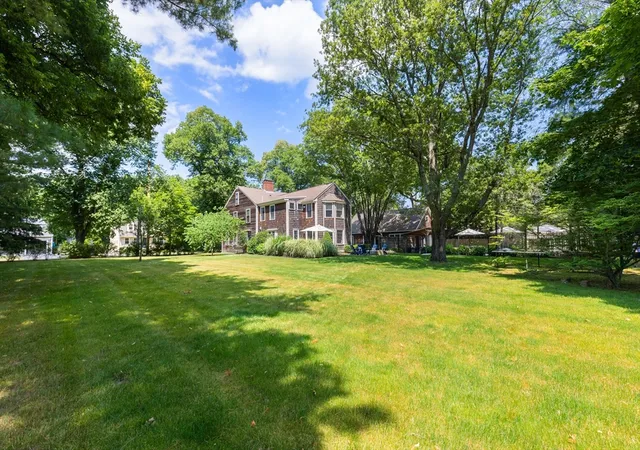 Homes for sale in Hingham, MA | 29 Pleasant St, Hingham, MA 02043 | MLS# 73510741