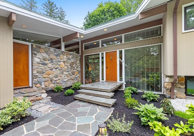 1st image of 6 Porter Rd, Andover, MA 01810 | MLS# 73557451