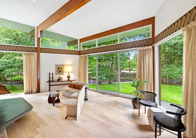 Photo 4 of Single family home for sale at 6 Porter Rd, Andover, MA 01810 | MLS# 73557451 | Listing updated on 2026-09-01