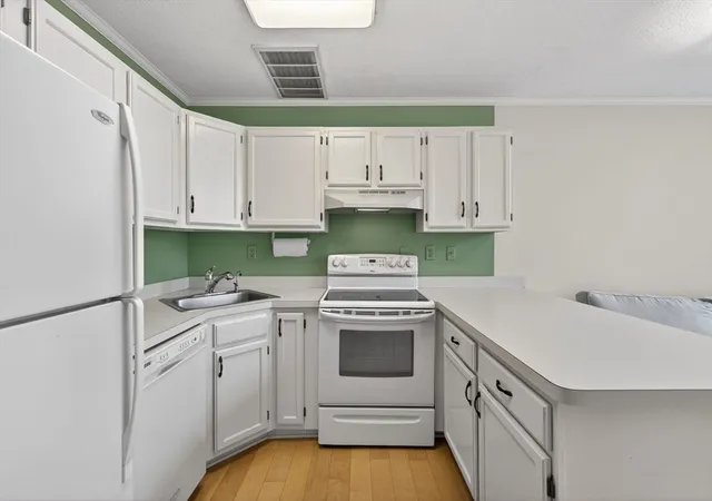 Homes for sale in Medford, MA | 54 Forest Street #320, Medford, MA 02155 | MLS# 73496042