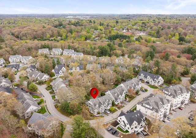 Listing Photo 4 - Condo for sale in building located at 127 Johnson Woods Dr, Reading, MA 01867 - Unit #127