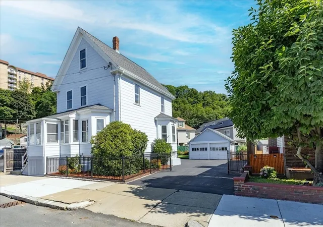 2nd image of 20 Beach St, Malden, MA 02148 | MLS# 73559402