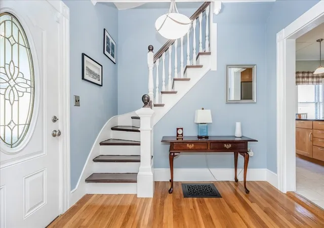 3rd image of 20 Beach St, Malden, MA 02148 | MLS# 73559402