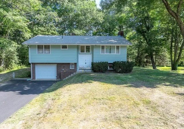 1st image of 27 Brook St, Kingston, MA 02364 | MLS# 73558709