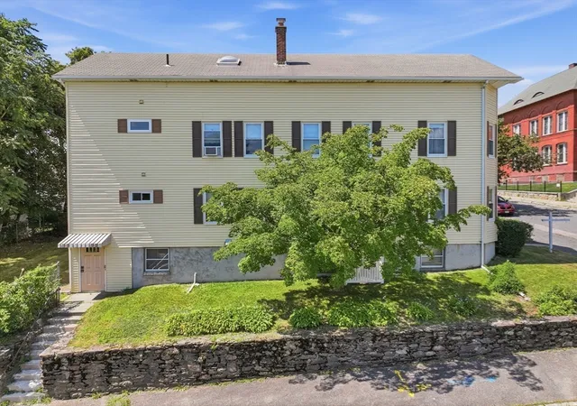 21st image of 16 Dartmouth St, Worcester, MA 01604 | MLS# 73564779