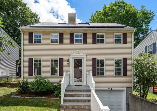Homes for sale in Marlborough, MA | 11 Arcadia Circle, Marlborough, MA 01752 | Houzeo