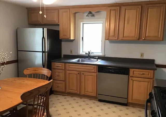 Homes for sale in Woburn, MA | 17 Grove St, Woburn, MA 01801 | MLS# 73505503