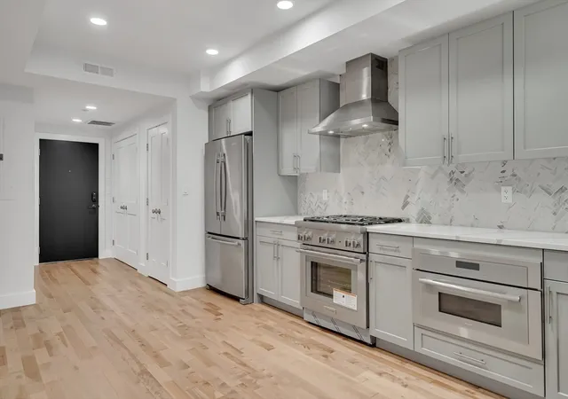 Listing Photo 1 - Condo for sale in building located at 50 Hichborn St, Boston, MA 02135 - Unit #308