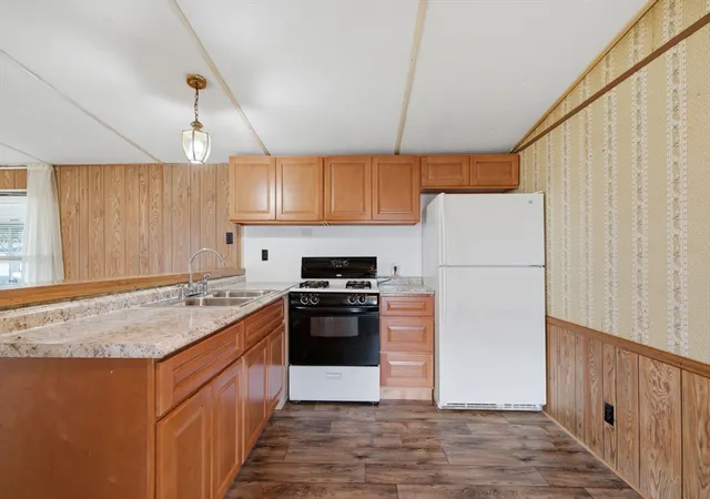 Homes for sale in Attleboro, MA | 36 Catherine Dr, Attleboro, MA 02703 | MLS# 73540107