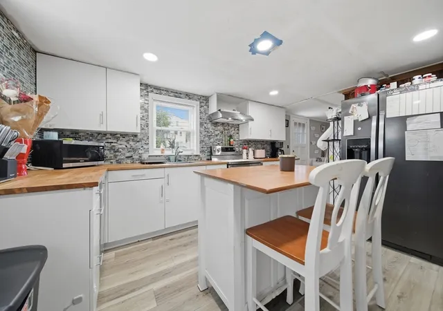 5th image of 26 Sixteenth, Haverhill, MA 01830 | MLS# 73522830