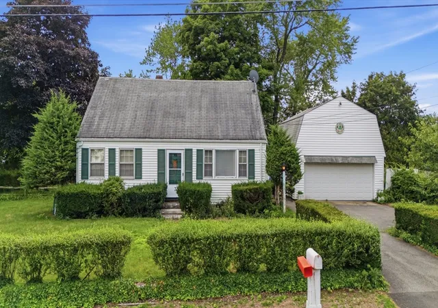 5th image of 3 Lynn Ave, Plainville, MA 02762 | MLS# 73562293