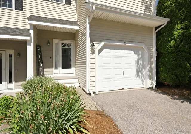 Homes for sale in Grafton, MA | 23 Azalea Ln #23, Grafton, MA 01519 | MLS# 73542557