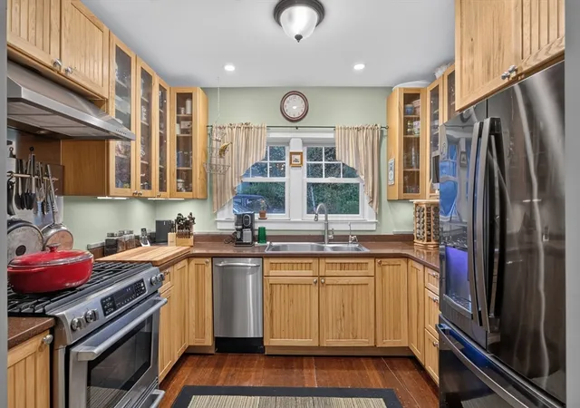 Photo 3 of Condo for sale at 10 Snows Ln #Unit 1B, Provincetown, MA 02657 | MLS# 73554764 | Listing updated on 2026-09-20